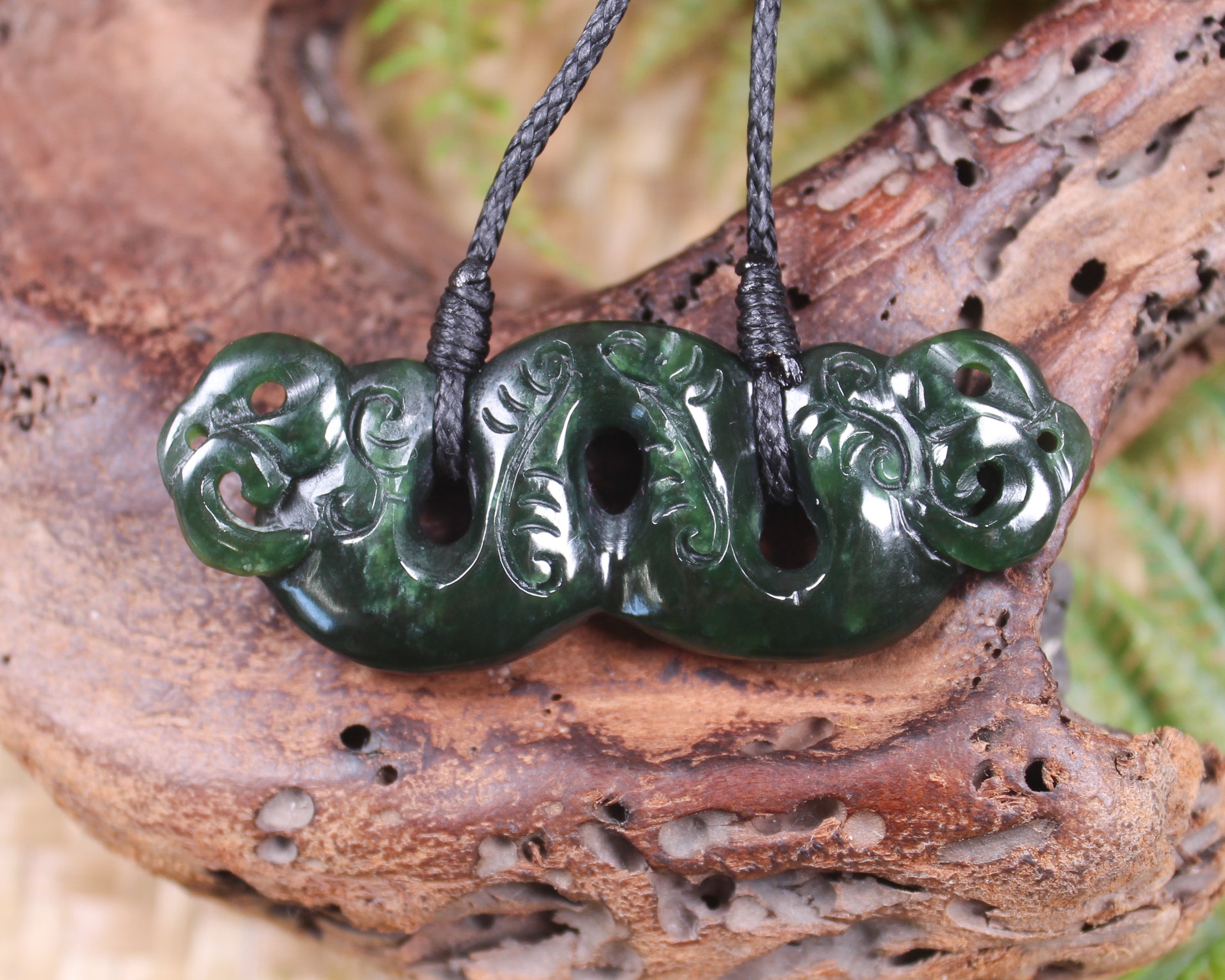 Pekapeka Pendant carved from Kawakawa Pounamu - NZ Greenstone