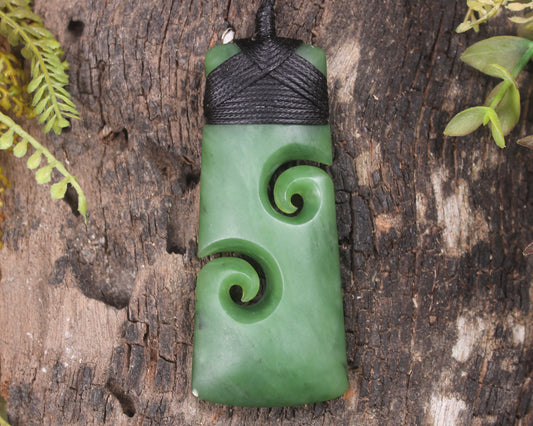 Toki or Adze with Koru carved from Hapopo Pounamu - NZ Greenstone