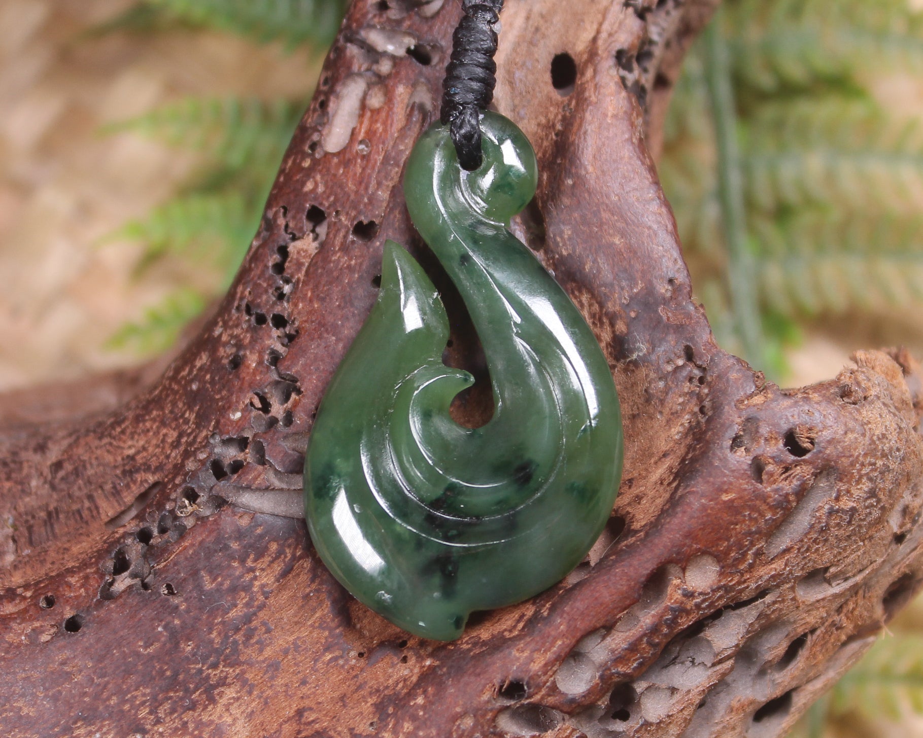 Hei Matau or Fish Hook carved from Kawakawa Pounamu - NZ Greenstone