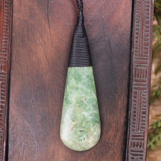 Roimata Teardrop carved from Hapopo Pounamu - NZ Greenstone