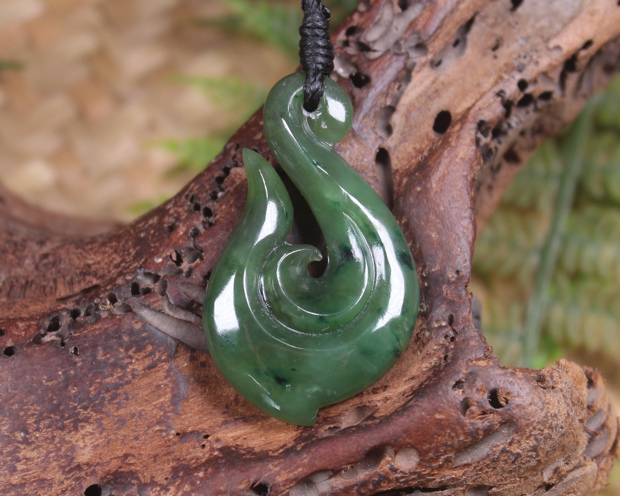 Hei Matau or Fish Hook carved from Kawakawa Pounamu - NZ Greenstone