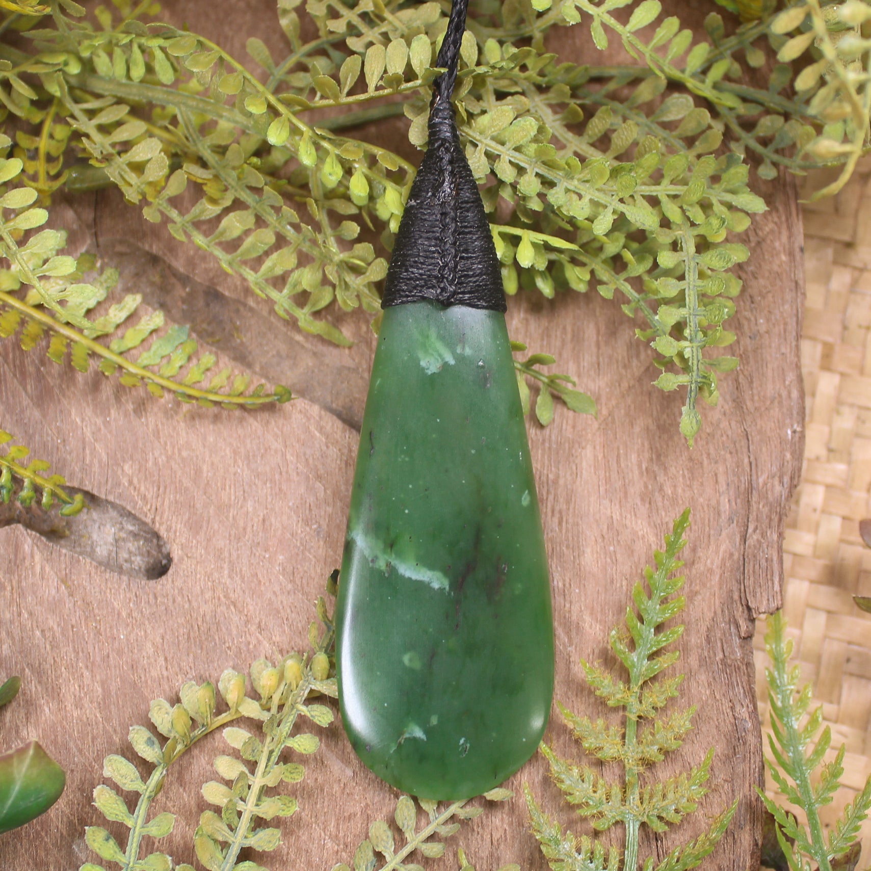Roimata or Teardop carved from Hapopo Pounamu - NZ Greenstone