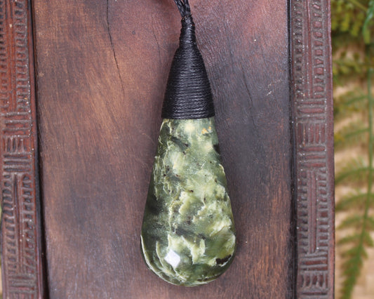 Roimata Teardrop carved from Hapopo Pounamu - NZ Greenstone