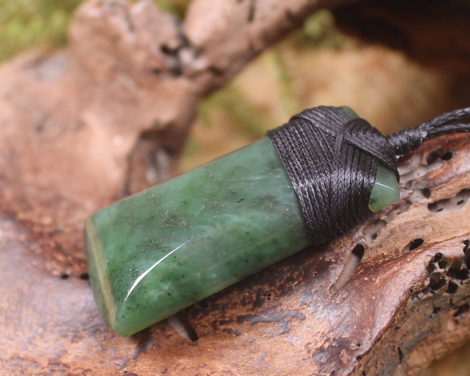 Hapopo Pounamu Toki - NZ Greenstone