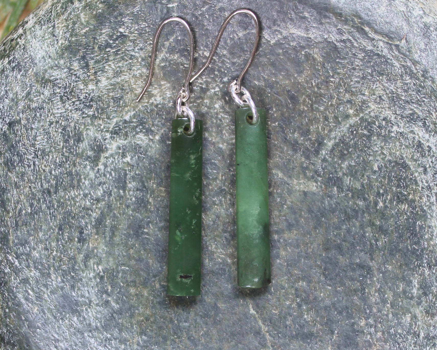 Roimata or Teardrop earrings carved from Kawakawa Pounamu - NZ Greenstone