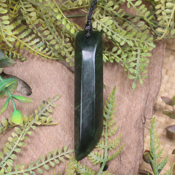 Kawakawa Pounamu Toki
