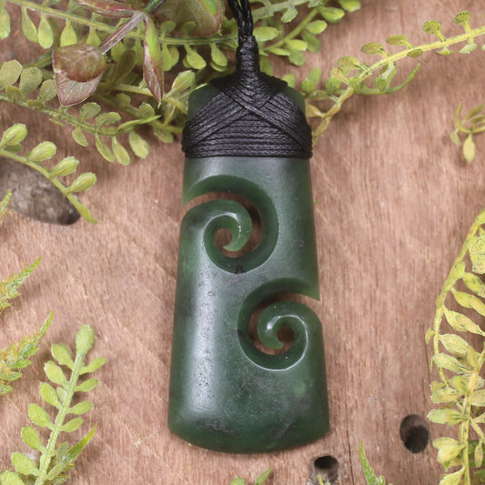 Kawakawa Pounamu Toki with Koru
