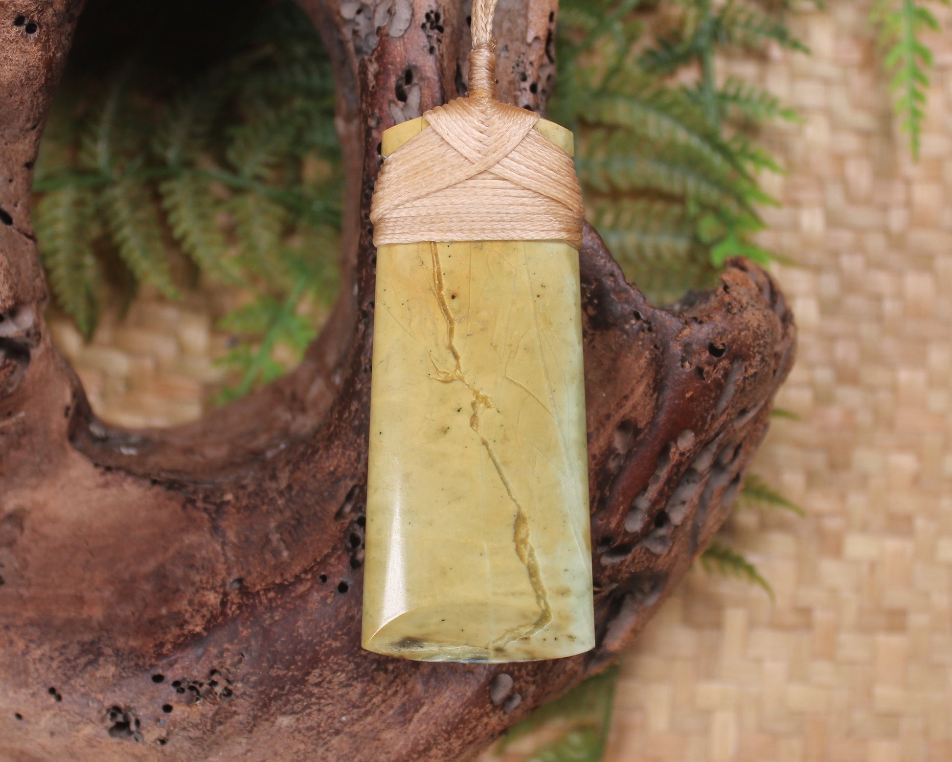 Toki or Adze Pendant carved from Flower Jade Pounamu - NZ Greenstone