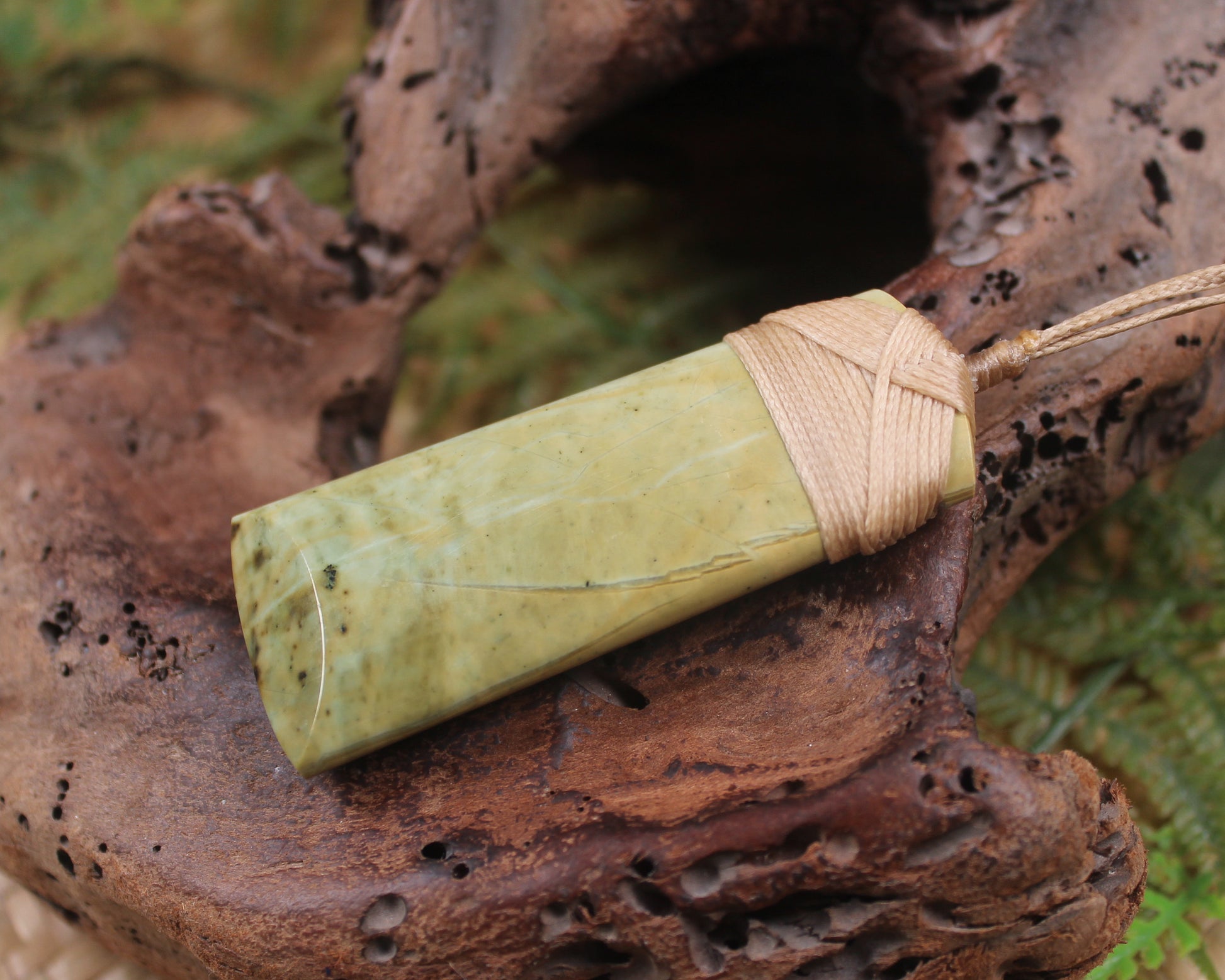 Toki or Adze Pendant carved from Flower Jade Pounamu - NZ Greenstone
