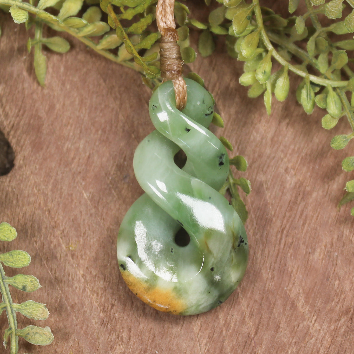 Twist or Pikorua carved from Flower Jade Pounamu - NZ Greenstone