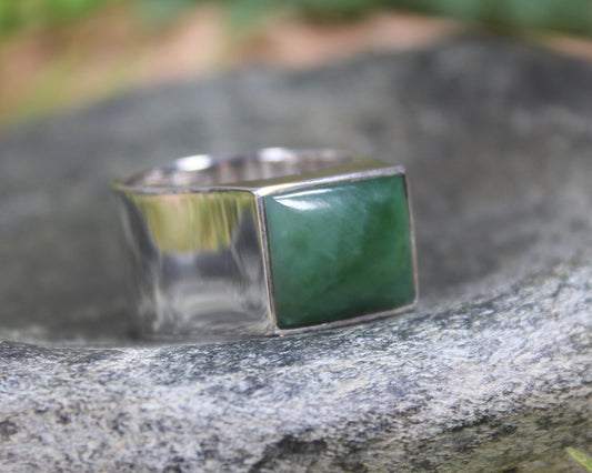 Sterling Silver Inanga Pounamu Ring - NZ Greenstone