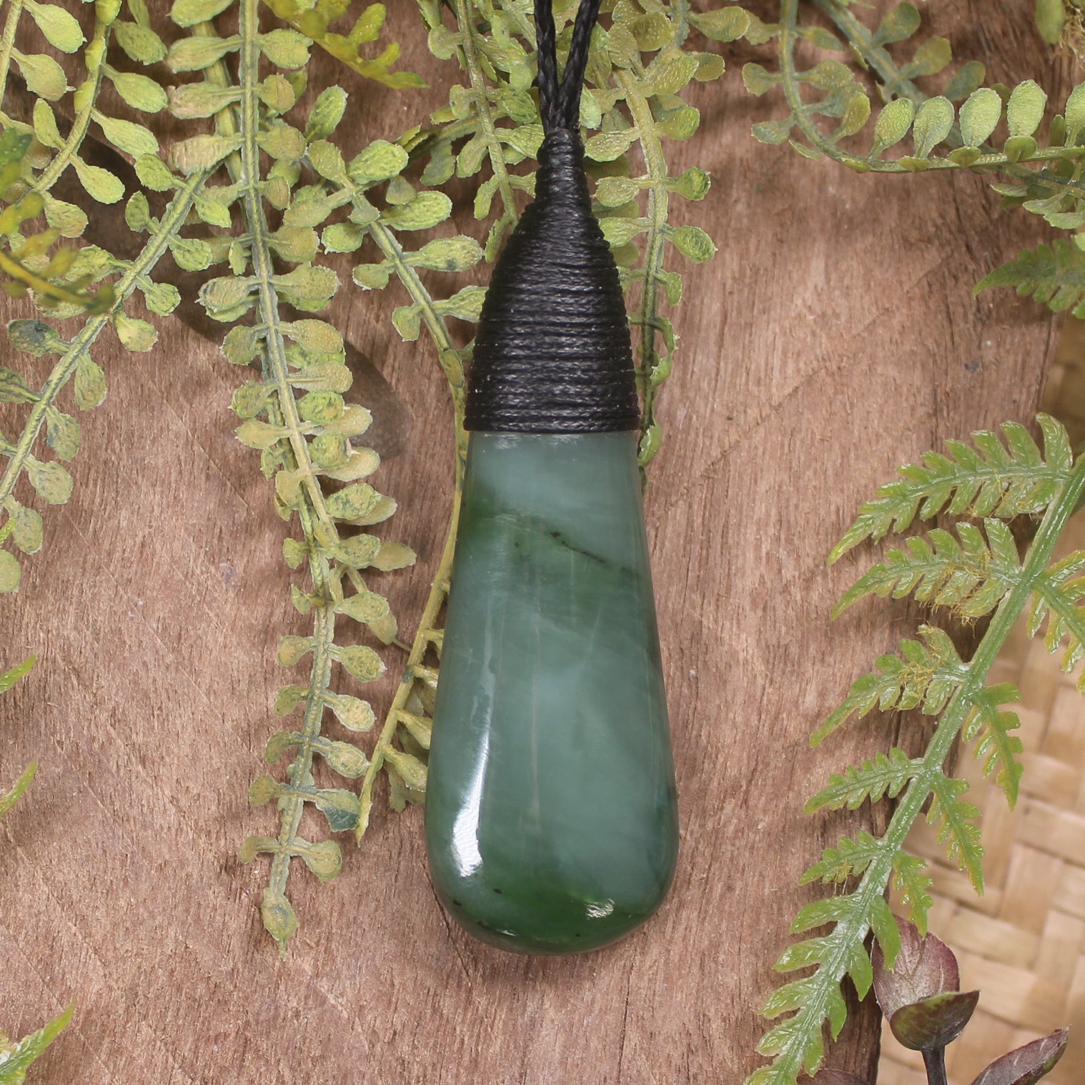 Roimata or Teardop carved from Hapopo Pounamu - NZ Greenstone