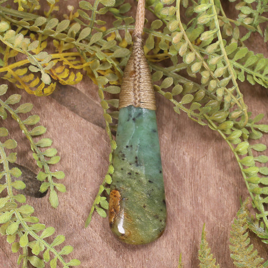 Flower Jade Pounamu - NZ Greenstone