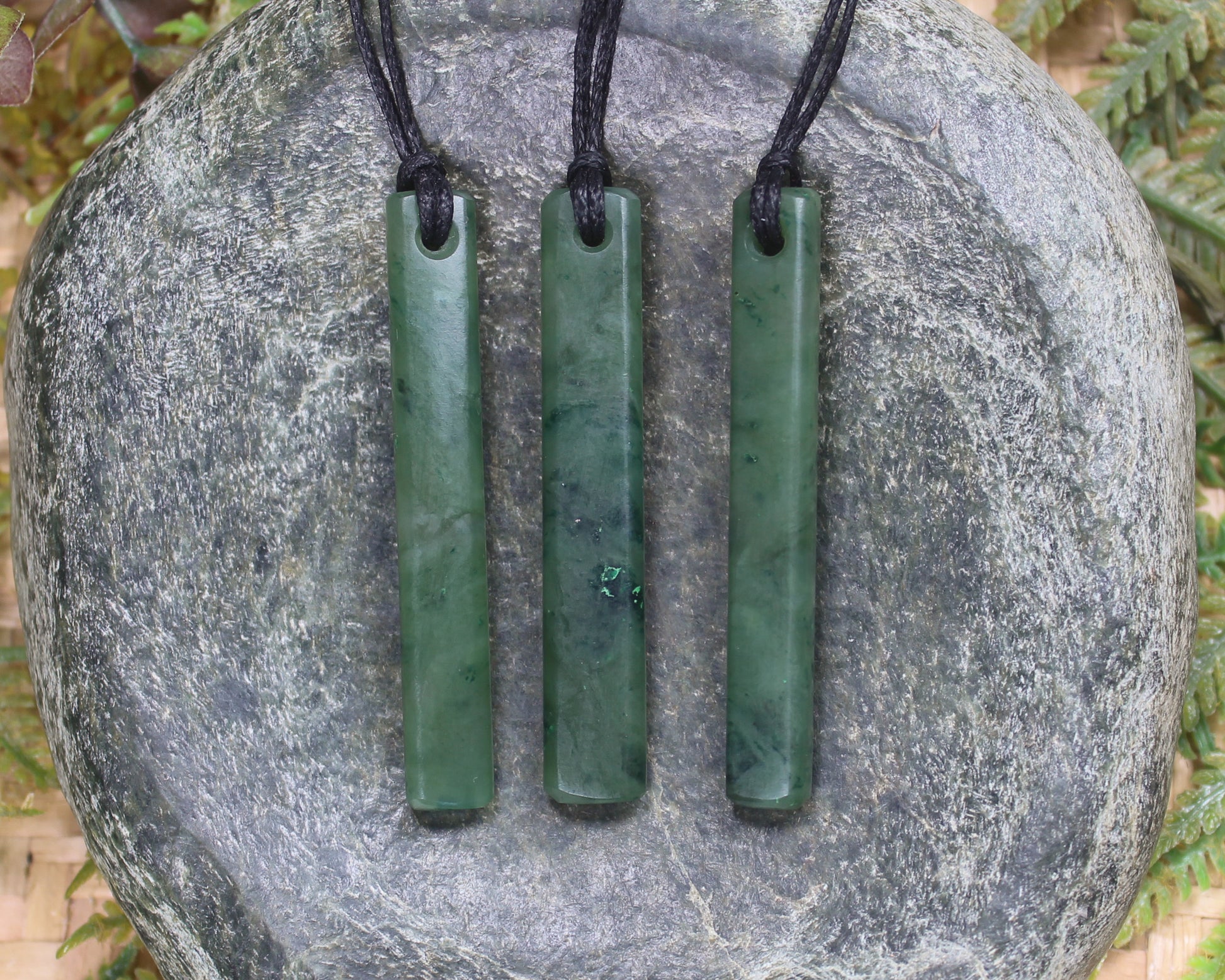 Roimata Teardrop carved from Kawakawa Pounamu - NZ Greenstone