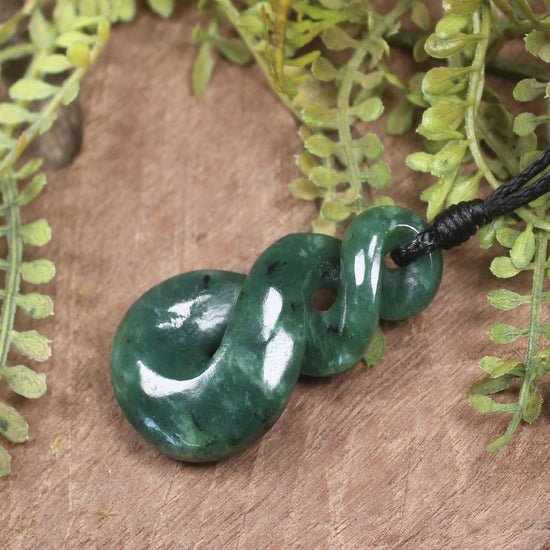 Twist carved from Kawakawa Pounamu - NZ Greenstone