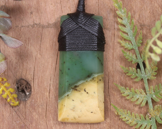 Flower Jade Pounamu Toki