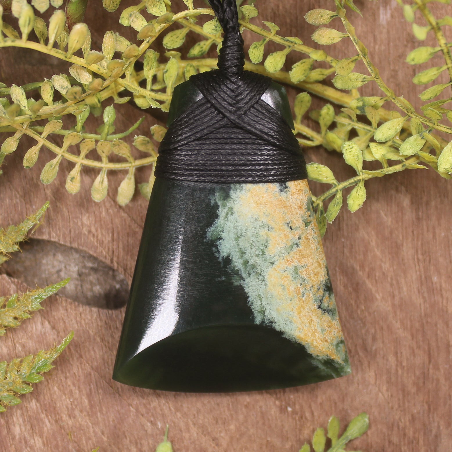 Flower Jade Pounamu Toki