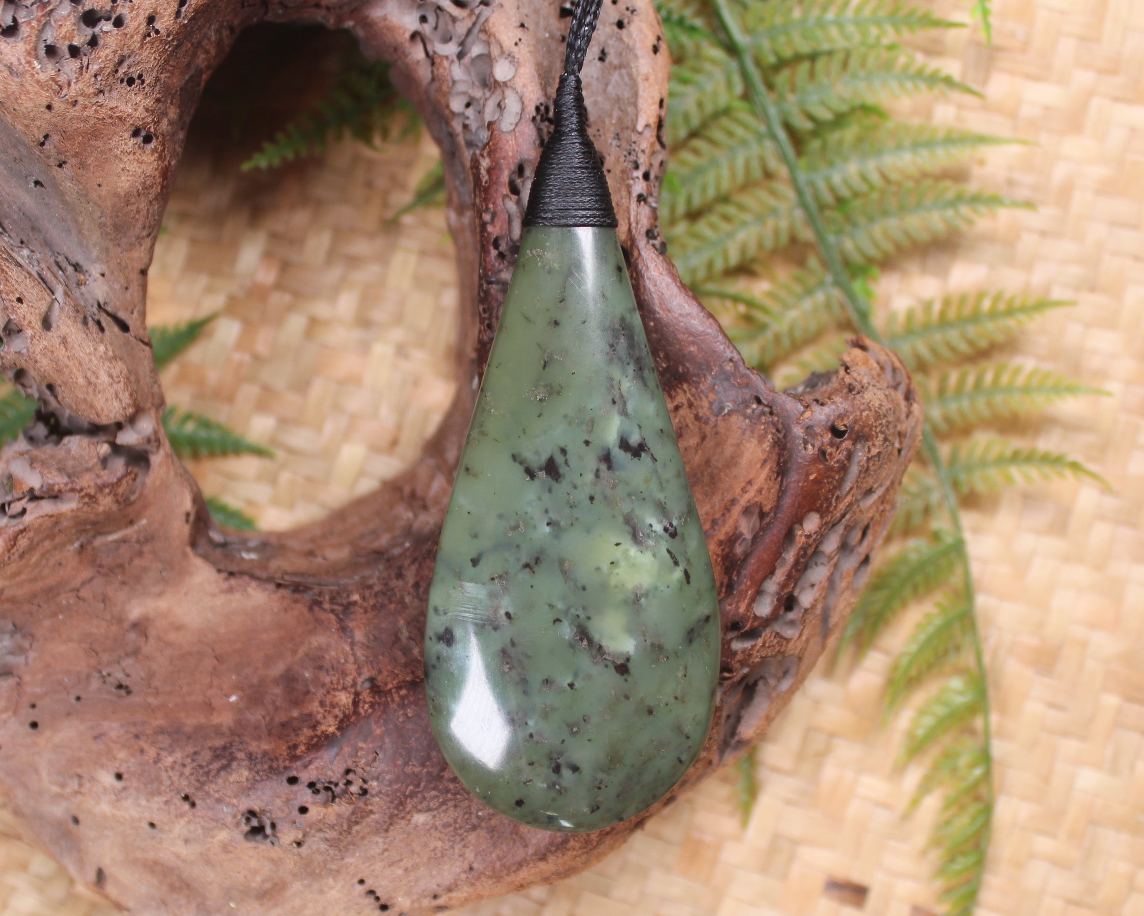 Rimu Pounamu Roimata Pendant - NZ Greenstone