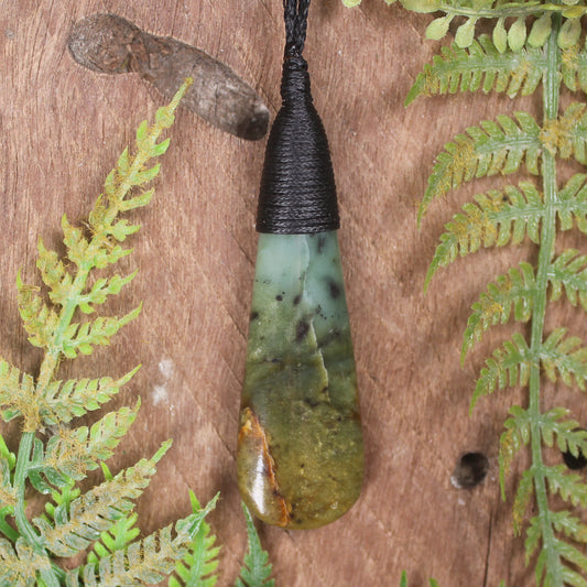 Flower Jade Pounamu - NZ Greenstone