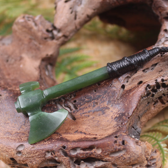 Kawakawa Pounamu Axe pendant