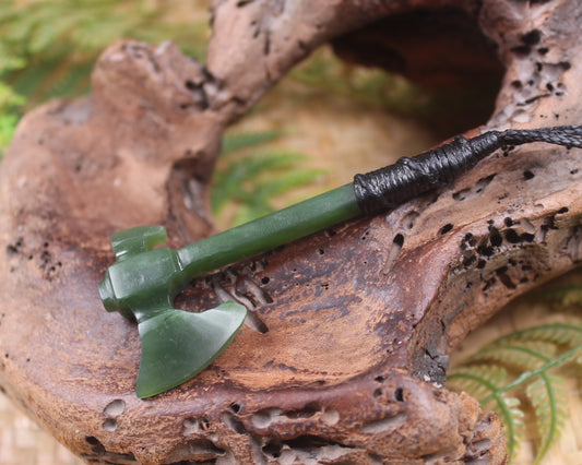 Kawakawa Pounamu Axe pendant