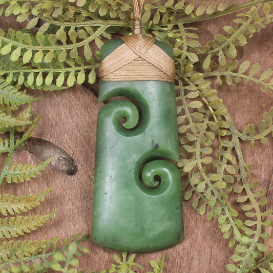 Hapopo Pounamu Toki with Koru - NZ Greenstone