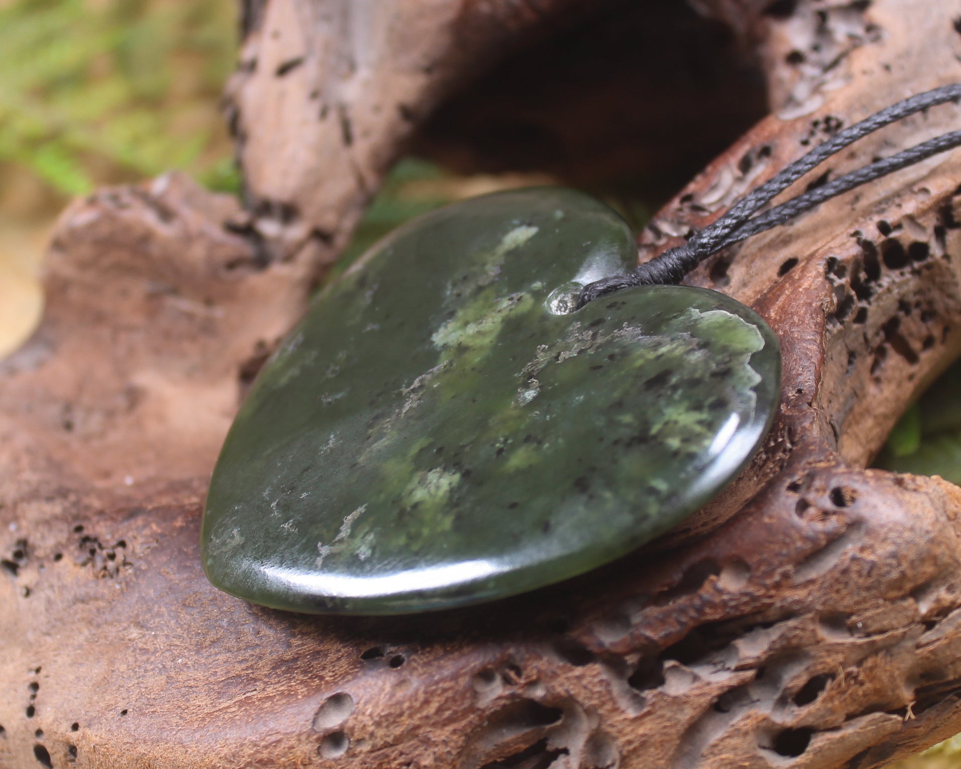 Heart carved from Rimu Pounamu - NZ Greenstone