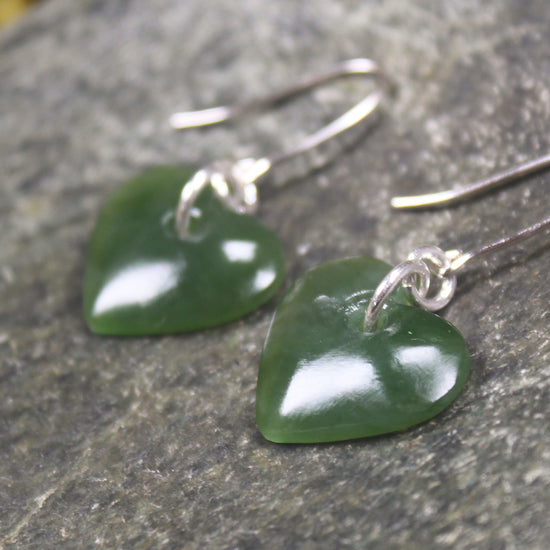 Heart Earrings carved from Kawakawa Pounamu - NZ Greenstone