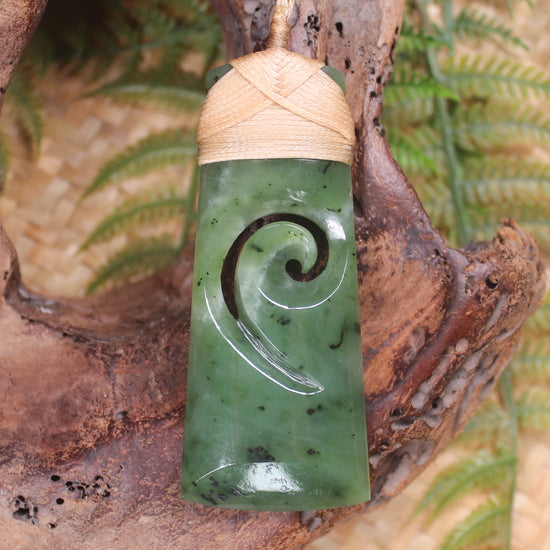 Toki or Adze with Koru carved from Hapopo Pounamu - NZ Greenstone