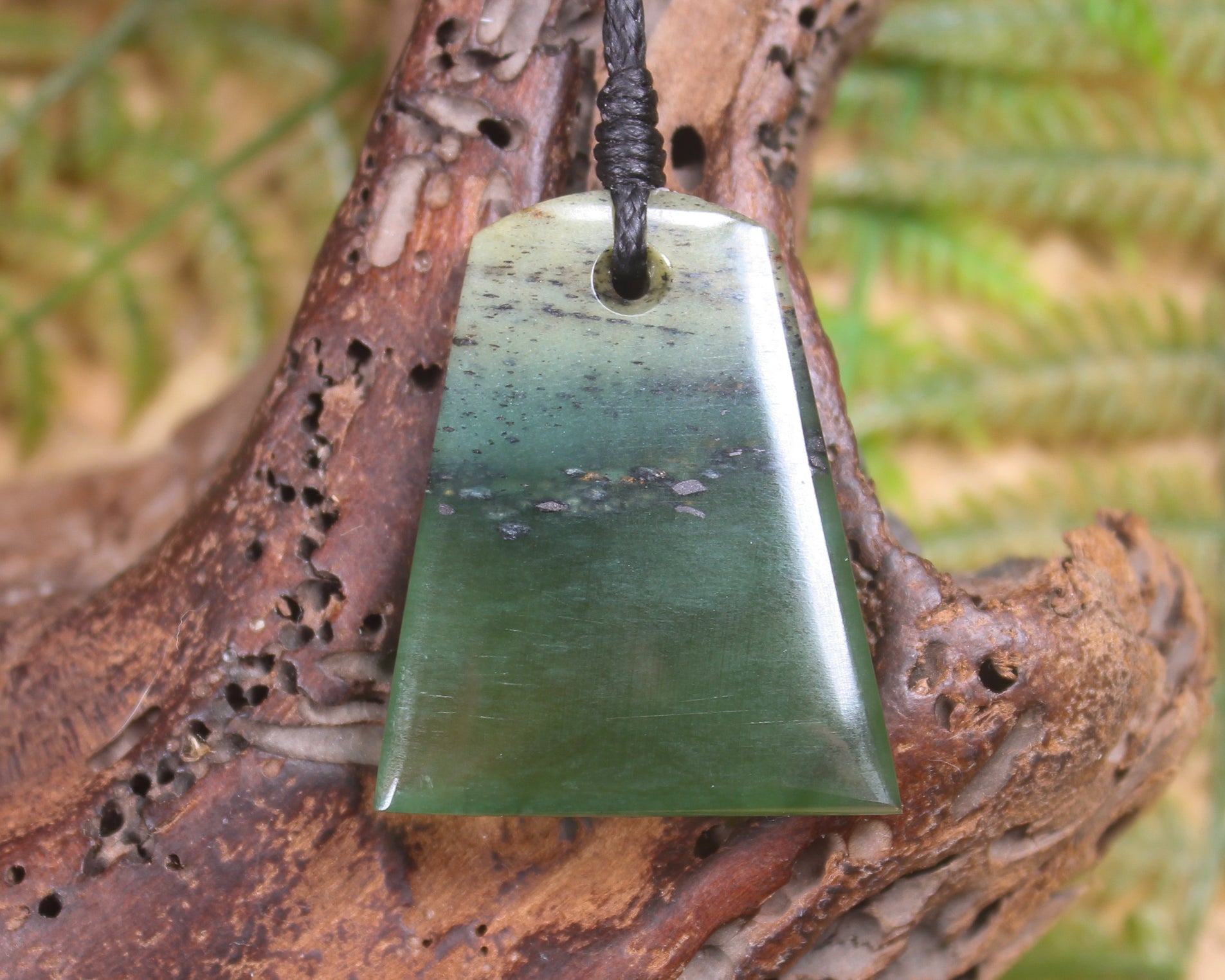 Toki or Adze Pendant carved from Tangiwai Pounamu - NZ Greenstone