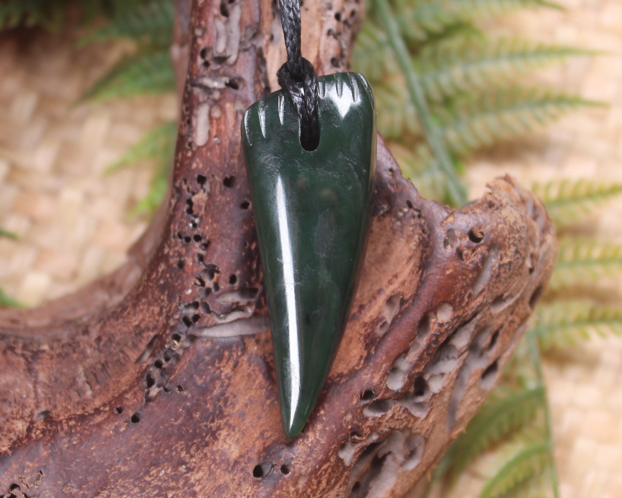 Taniwha Tooth or Niho carved from Kawakawa Pounamu - NZ Greenstone