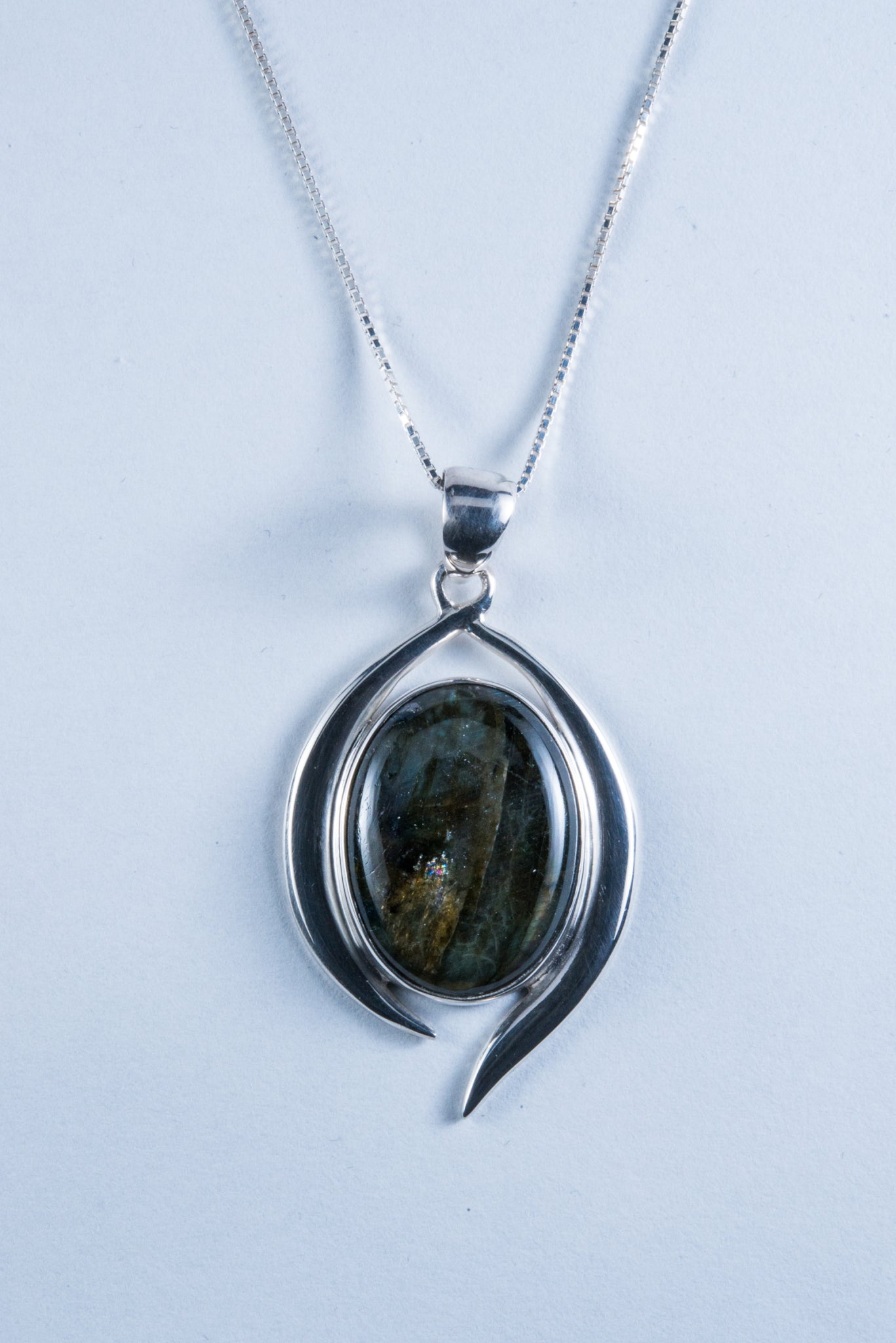 Labradorite Sterling Silver Pendant (S142)