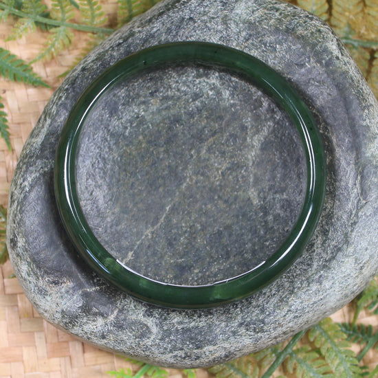 Bangle carved from Kawakawa Pounamu - NZ Greenstone