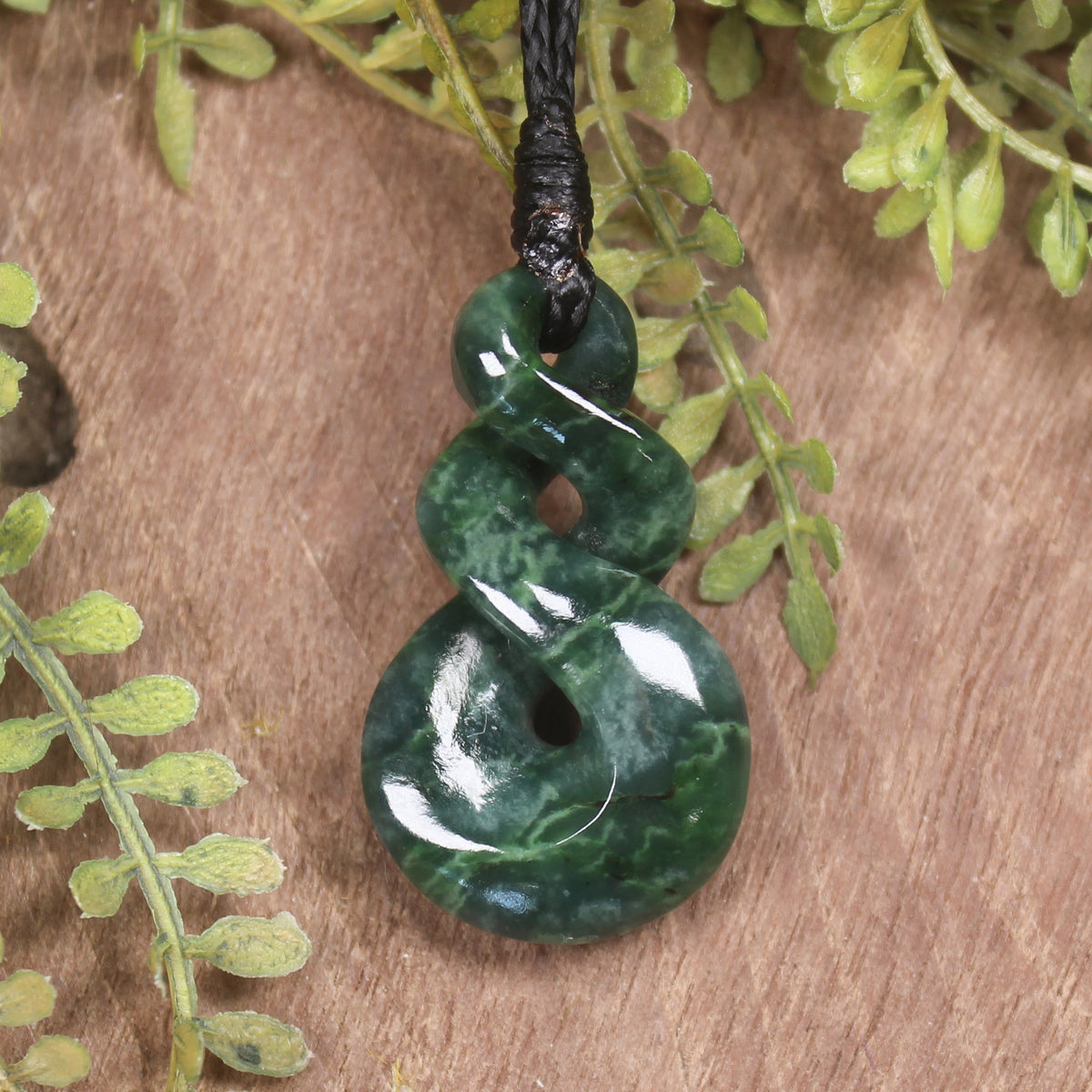 Twist carved from Kawakawa Pounamu - NZ Greenstone