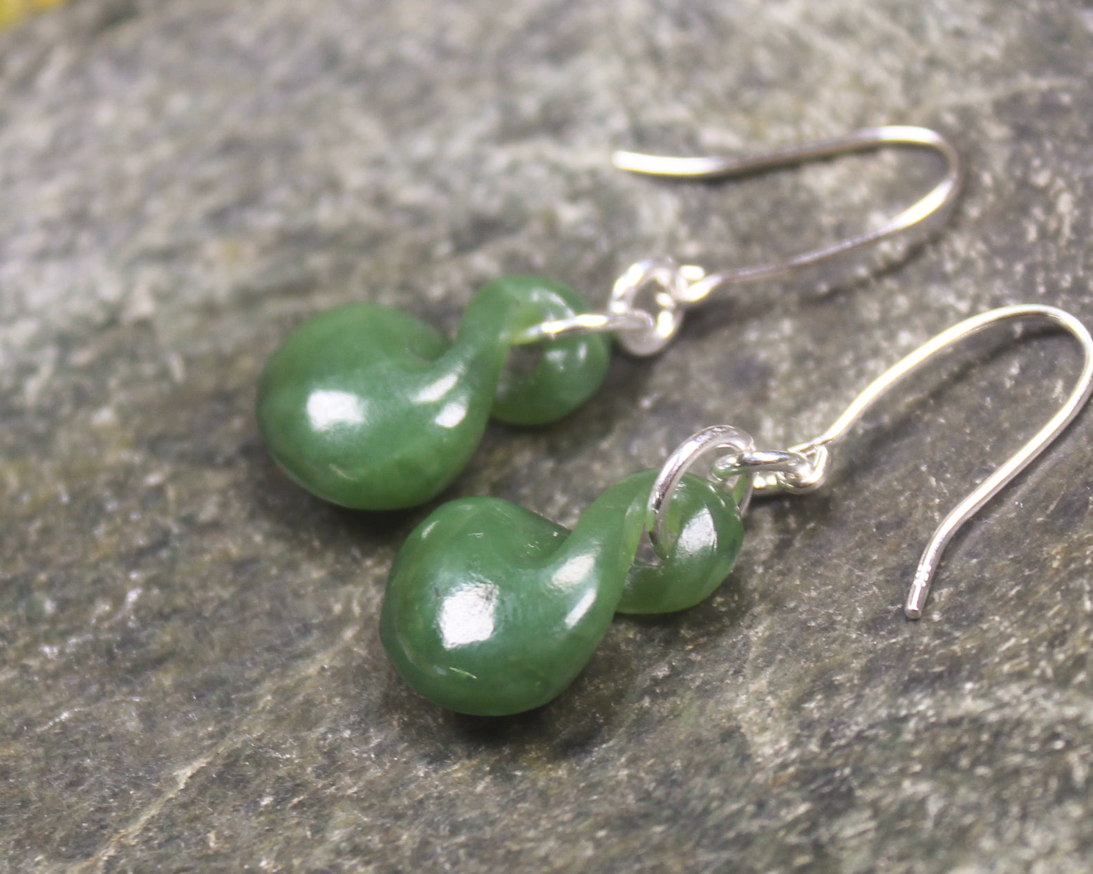 Twist Earrings carved from Hapopo Pounamu - NZ Greenstone