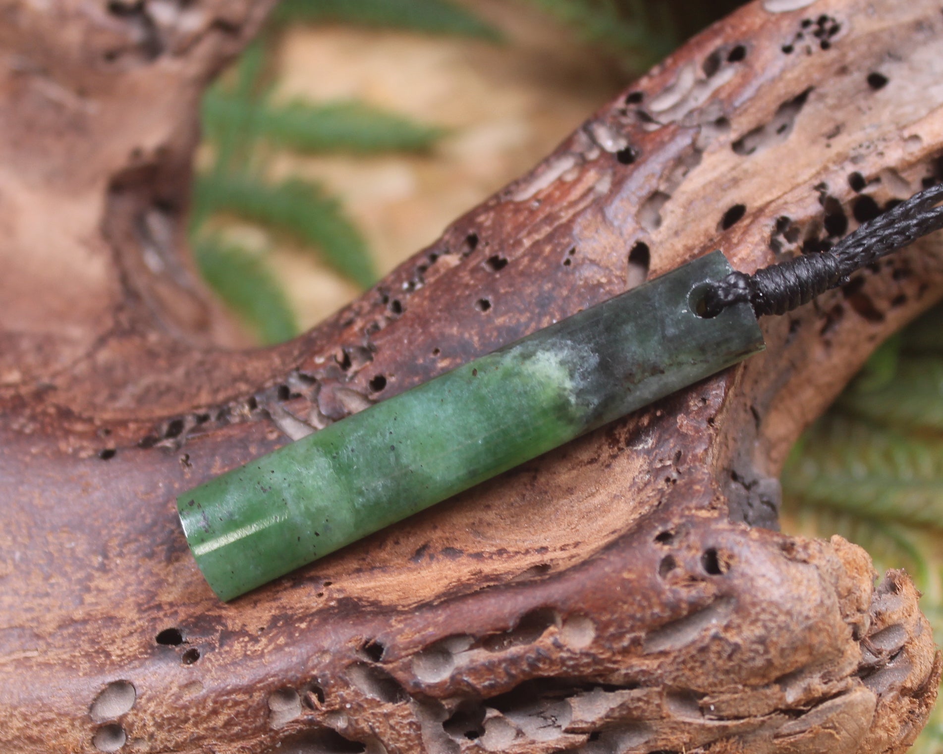 Roimata Teardrop carved from Hapopo Pounamu - NZ Greenstone