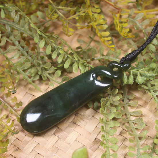 Roimata with Twist carved from Kawakawa Pounamu - NZ Greenstone