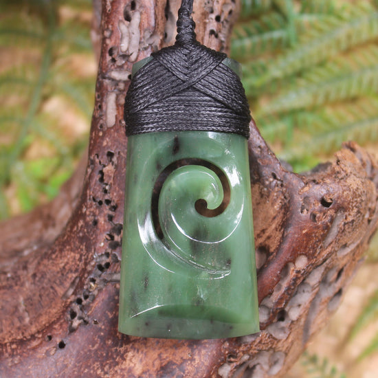 Toki or Adze with Koru carved from Hapopo Pounamu - NZ Greenstone