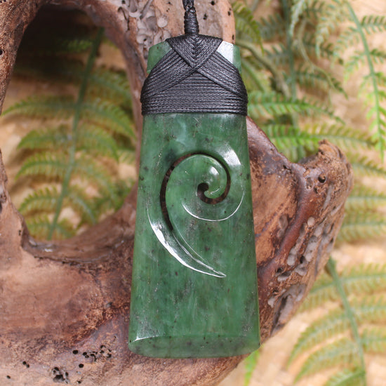 Toki or Adze with Koru carved from Hapopo Pounamu - NZ Greenstone