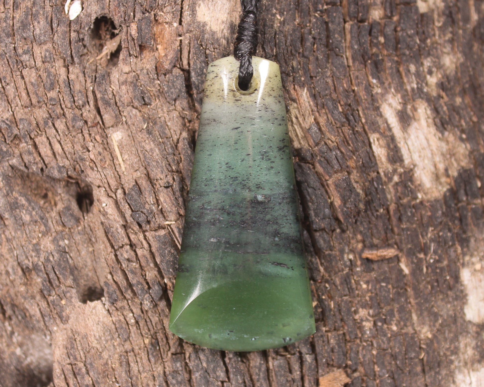 Toki or Adze Pendant carved from Tangiwai Pounamu - NZ Greenstone