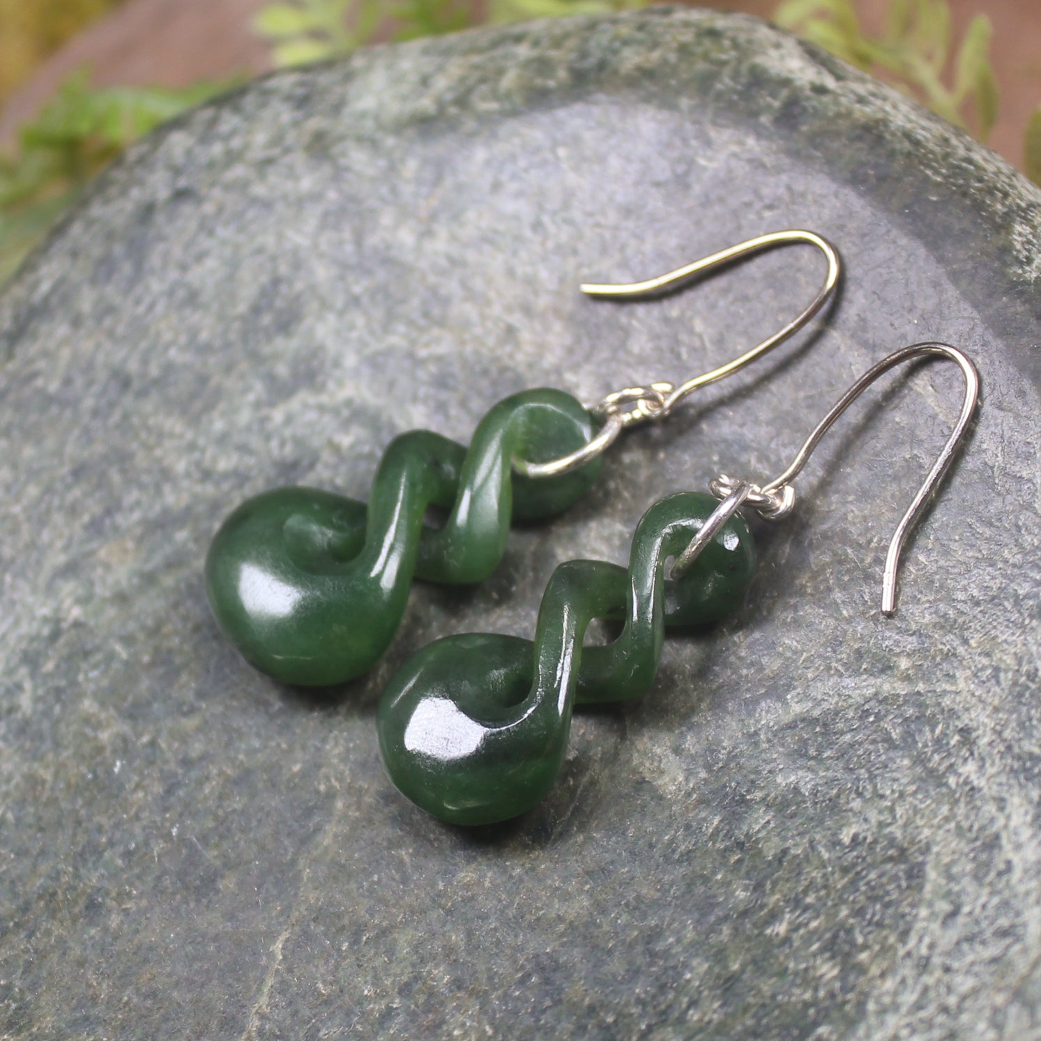 Twist Earrings carved from Kawakawa Pounamu - NZ Greenstone