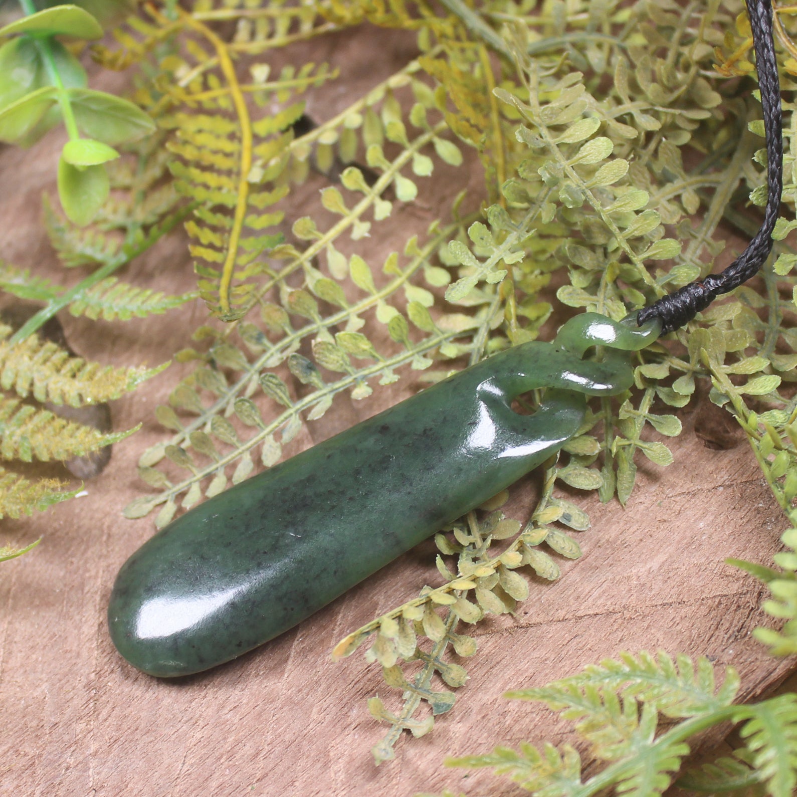 Hapopo Pounamu Roimata Pendant - NZ Greenstone