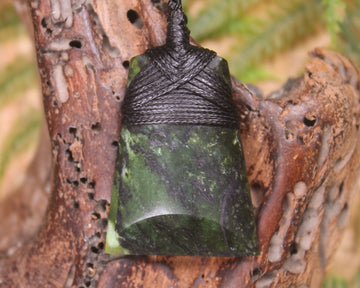 Toki or Adze carved from Douglas Creek - NZ Greenstone