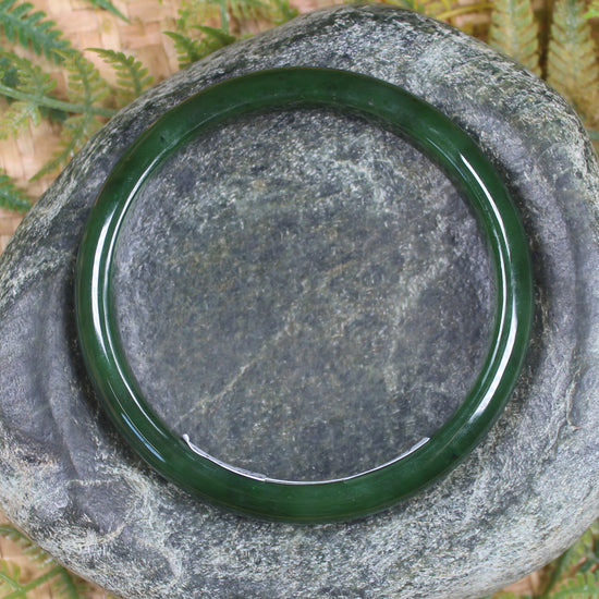 Bangle carved from Kawakawa Pounamu - NZ Greenstone