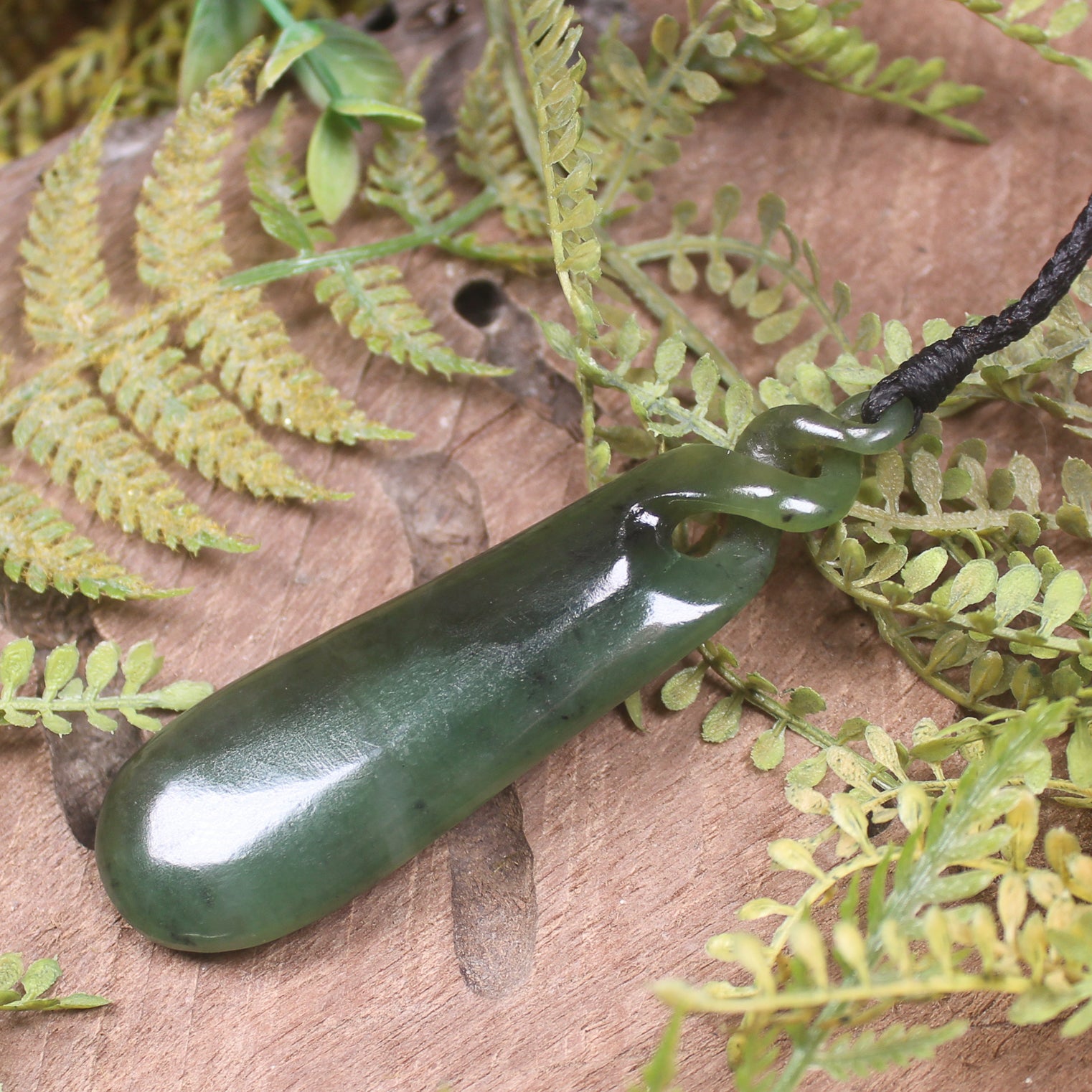 Hapopo Pounamu Roimata Pendant - NZ Greenstone
