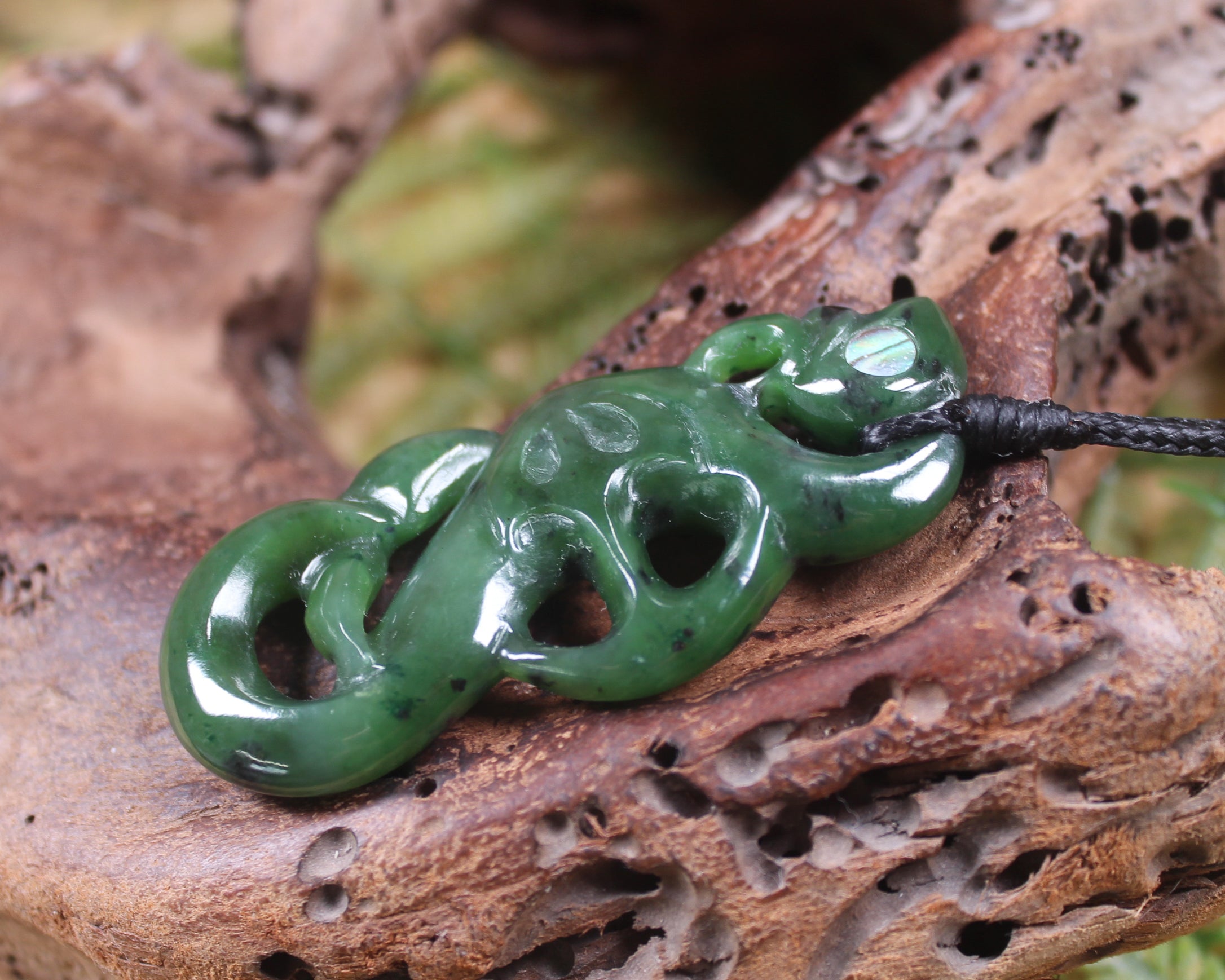 Manaia carved from Kawakawa Pounamu - NZ Greenstone