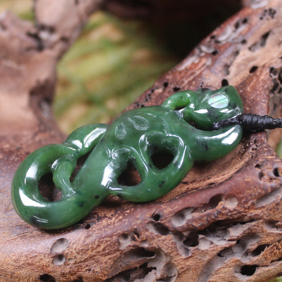 Manaia carved from Kawakawa Pounamu - NZ Greenstone