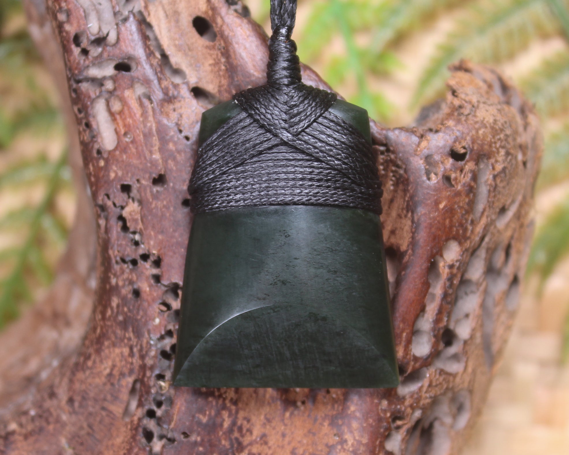 Kawakawa Pounamu Toki