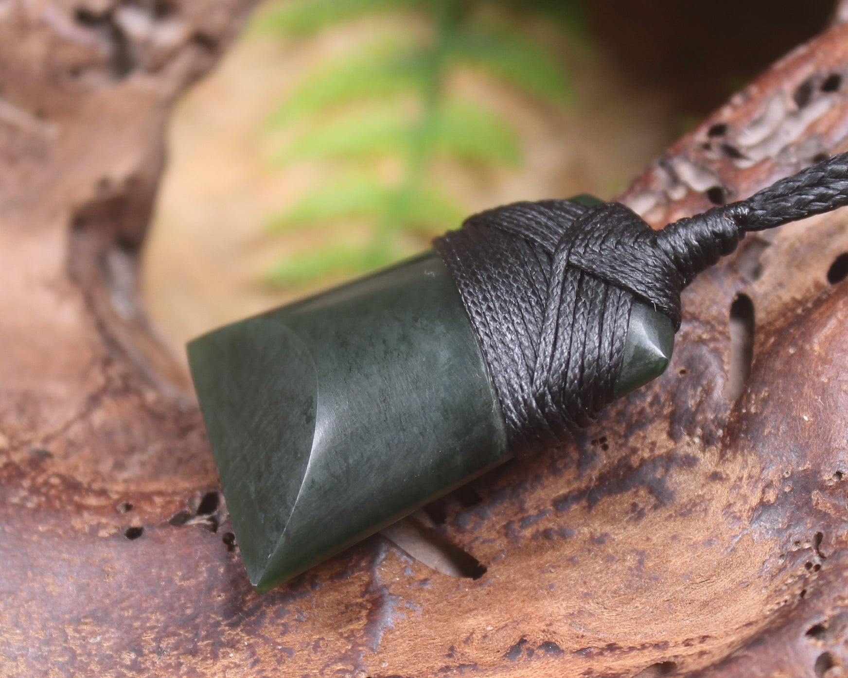Kawakawa Pounamu Toki