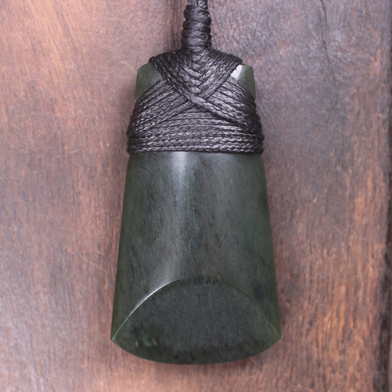 Kawakawa Pounamu Toki